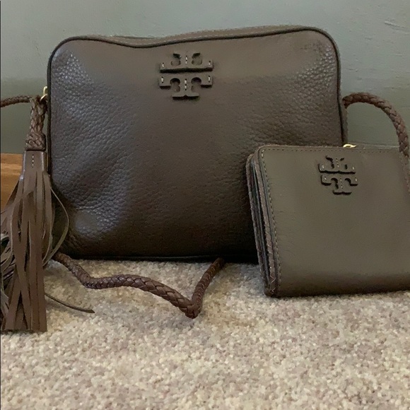 Tory Burch Handbags - Tory Burch camera purse with matching wallet